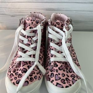 Pink Love Kitty Canvas-for kids.